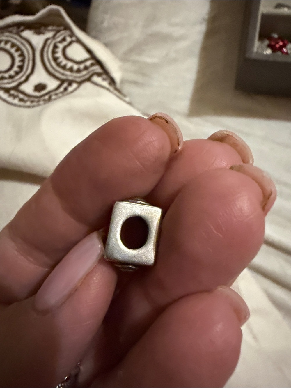 Brighton cat cube bead with two crystal beads - Picture 6 of 8